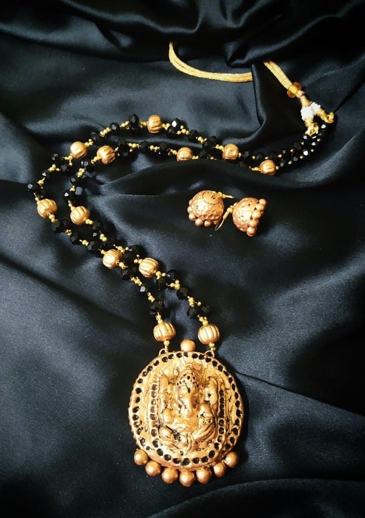 Terracotta jewellery AKR004