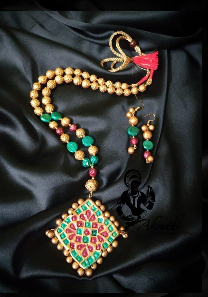 Terracotta jewellery AKR007