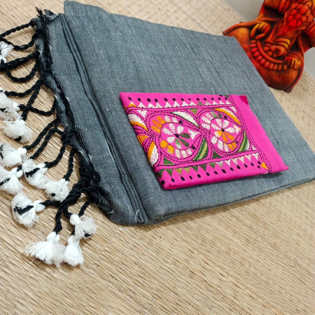 Grey Plain Cotton Saree From Bengal