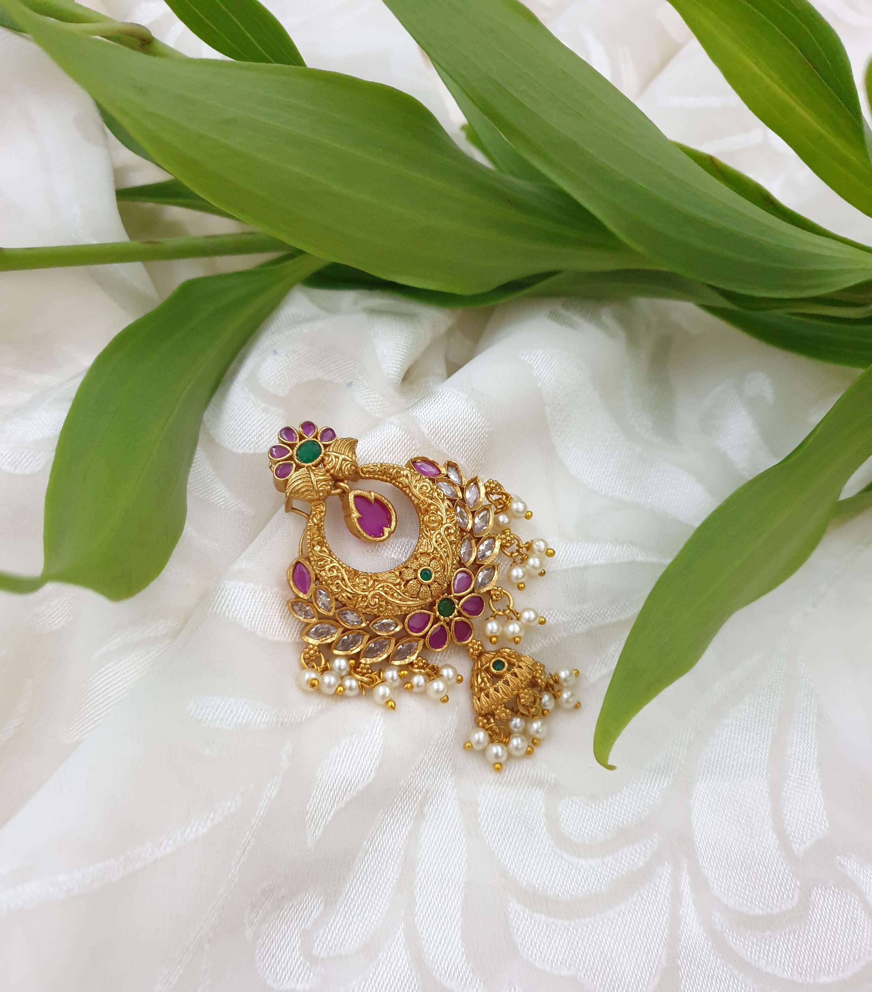 Press Release of the hair accessories